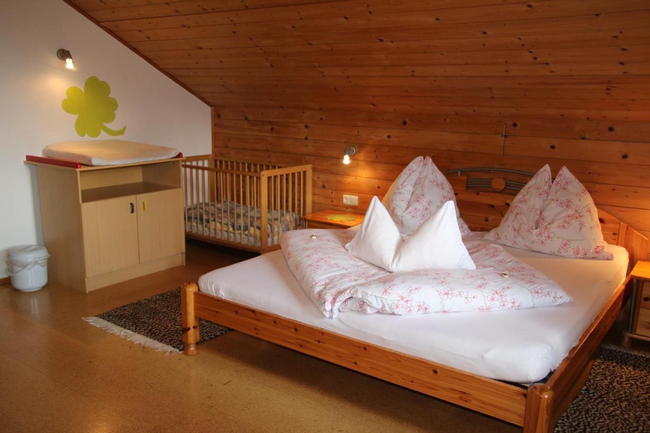 Nussbaumer Am Irrsee Farm stay