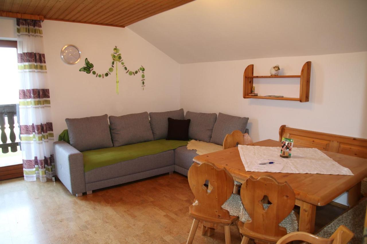 Nussbaumer Am Irrsee Farm stay